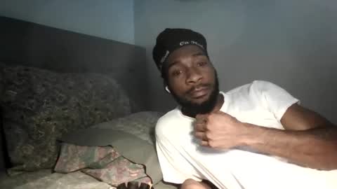 josephlongwat29 online show from April 26, 2026, 10:29 pm
