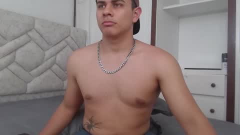 josephmosquera online show from December 23, 2024, 6:05 pm