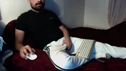 josephs1990 online show from January 15, 2025, 5:08 am