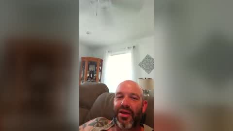 Snapshot of josephwalsh334 chatting on July 13, 2026, 7:27 pm josephwalsh334 online show from July 13, 2026, 7:27 pm
