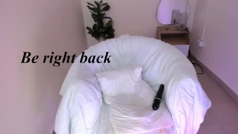 Josette Areces online show from April 1, 2026, 1:06 am