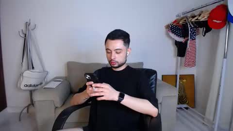 josezaens_ online show from October 24, 2025, 8:44 am