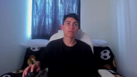 Snapshot of joshmiller_ chatting on December 15, 2024, 3:31 pm Josh online show from December 15, 2024, 3:31 pm