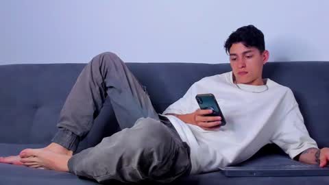 Snapshot of joshmiller_ chatting on December 25, 2024, 9:11 pm Josh online show from December 25, 2024, 9:11 pm