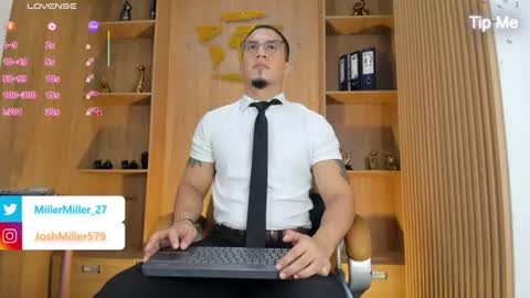 joshmiller___ online show from July 23, 2026, 11:52 am