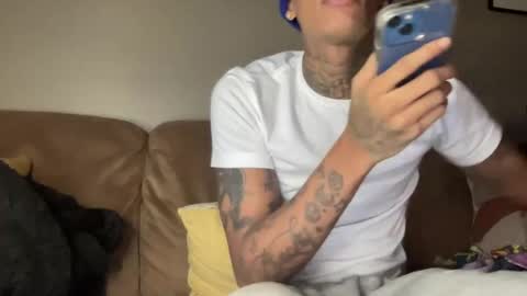 Snapshot of joshperrygoon chatting on December 26, 2024, 9:04 pm joshperrygoon online show from December 26, 2024, 9:04 pm