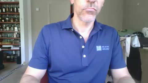 joshua154197 online show from April 22, 2026, 9:11 am