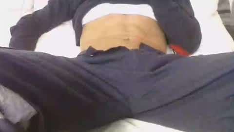 jovenduro84 online show from November 20, 2025, 8:03 am