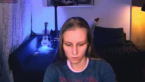 joy_keys online show from December 3, 2024, 5:01 pm