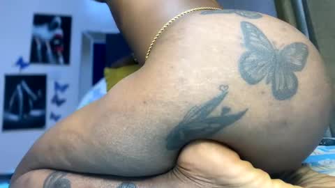 Butterflyass online show from December 18, 2024, 1:15 am