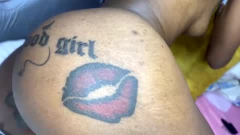 Butterflyass online show from February 21, 2025, 1:22 am