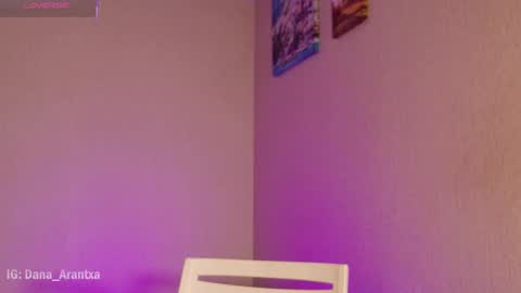 Danae online show from November 7, 2025, 12:43 am