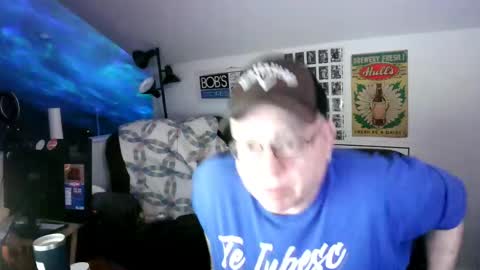 Snapshot of jpmel99 chatting on June 3, 2026, 7:11 am jpmel99 online show from June 3, 2026, 7:11 am