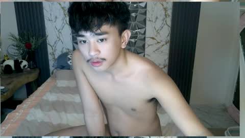 Snapshot of jr_exclusive chatting on May 3, 2026, 5:02 am jr_exclusive online show from May 3, 2026, 5:02 am