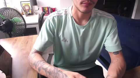 jr_phoenix online show from March 19, 2026, 5:06 pm