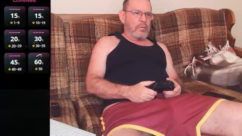 DaddyChat online show from November 3, 2025, 7:31 am