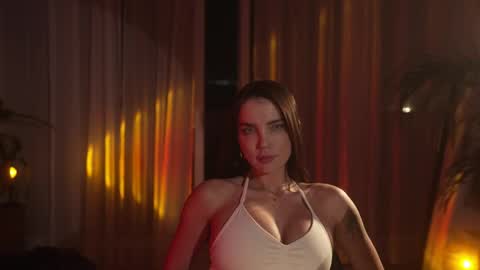 Jennifer Diaz online show from April 19, 2026, 10:12 pm