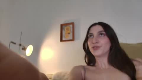 Jsmine  and sometimes Beaulooks online show from April 2, 2026, 11:46 pm