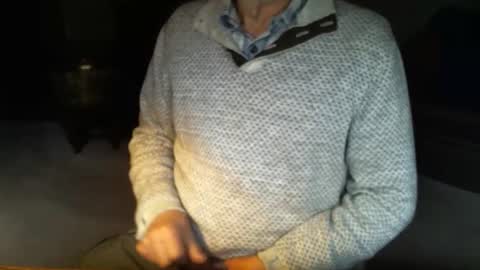 jt335577 online show from February 5, 2025, 8:14 pm