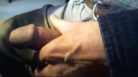 jt335577 online show from March 5, 2025, 9:48 pm