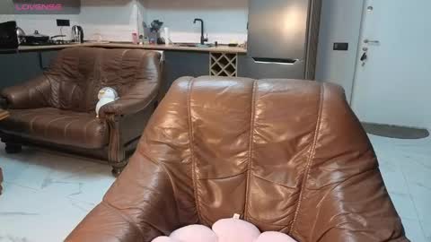 Snapshot of ju_jin chatting on May 3, 2026, 4:57 pm Jujin online show from May 3, 2026, 4:57 pm