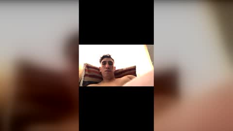 juaaan_sebass08122 online show from April 28, 2026, 8:03 pm