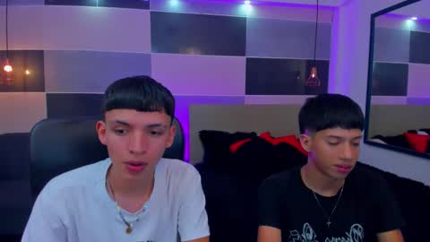 JuanSteven online show from December 18, 2024, 4:42 am