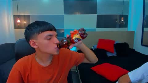 JuanSteven online show from February 14, 2025, 4:04 am