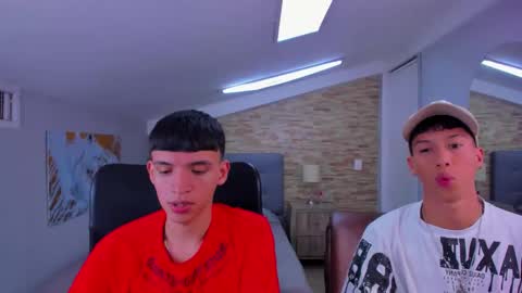 JuanSteven online show from March 5, 2025, 4:34 am