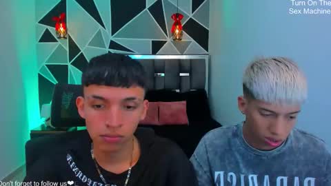 JuanSteven online show from April 7, 2026, 1:17 am