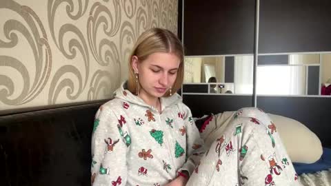 Snapshot of juanastrefeler chatting on April 23, 2026, 6:03 am Lola online show from April 23, 2026, 6:03 am