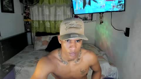 Snapshot of juanbigcock21cm chatting on June 19, 2026, 7:01 am juan jose online show from June 19, 2026, 7:01 am