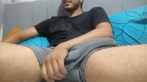 juanc23_371 online show from May 9, 2026, 7:08 pm