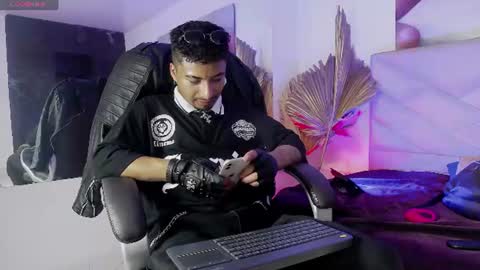 Snapshot of juancamilo66_ chatting on June 18, 2026, 5:39 pm juancamilo66_ online show from June 18, 2026, 5:39 pm