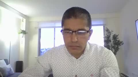 juanearth1 online show from February 10, 2026, 10:25 pm