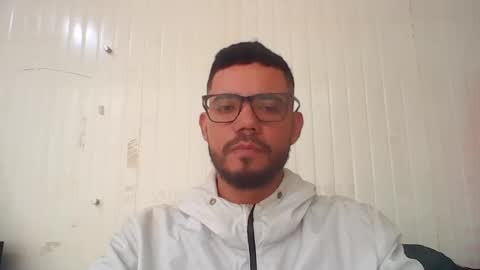 juanfe_style online show from October 10, 2025, 3:11 pm