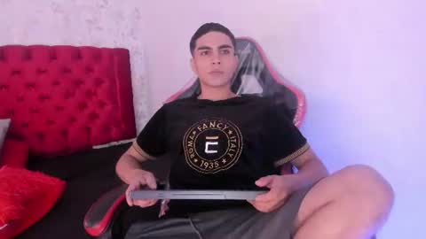 Snapshot of juanga_briel chatting on July 12, 2026, 12:18 pm JUAN GABRIEL online show from July 12, 2026, 12:18 pm