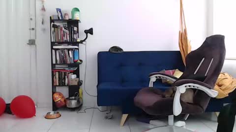 JUANISIMO  online show from February 11, 2025, 1:51 pm