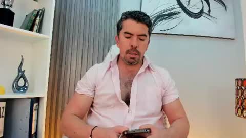 Juan k online show from June 11, 2026, 4:43 am