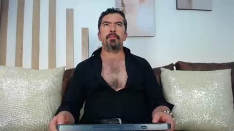 Snapshot of juank_fit45 chatting on June 27, 2026, 3:11 am Juan k online show from June 27, 2026, 3:11 am