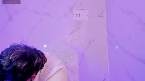 JUAN  online show from April 19, 2026, 5:07 am