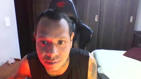 juanpt69 online show from December 31, 2024, 12:54 am