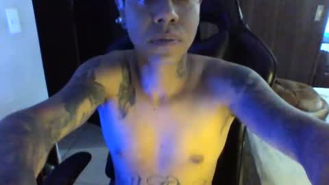 juanpt69 online show from January 1, 2025, 12:22 pm