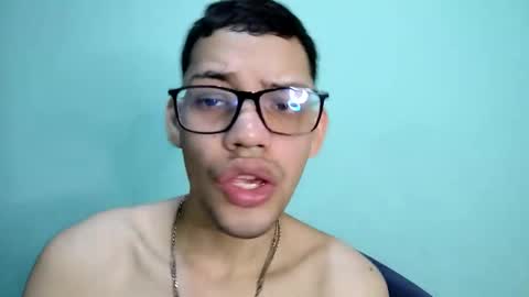 juansuarez204 online show from January 10, 2025, 11:39 pm