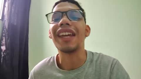 juansuarez204 online show from February 14, 2025, 5:36 pm