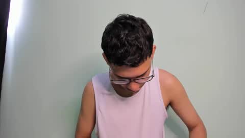 juansuarez204 online show from February 22, 2025, 4:40 pm