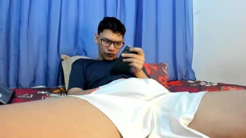Snapshot of juansuarez204 chatting on July 10, 2026, 7:27 pm juansuarez204 online show from July 10, 2026, 7:27 pm