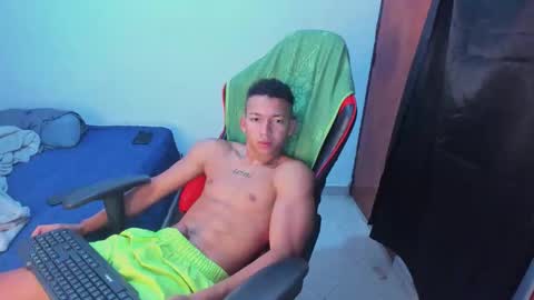 Snapshot of juansw66 chatting on June 11, 2026, 1:42 pm juansw66 online show from June 11, 2026, 1:42 pm