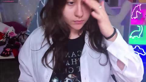 JudithSilvia online show from December 16, 2025, 10:42 am