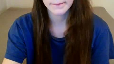 JuiceTalia online show from March 3, 2025, 12:48 pm